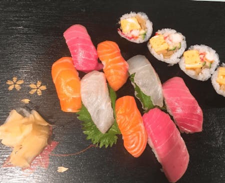Enjoy making Sushi & Matcha(Tea ceremony)!