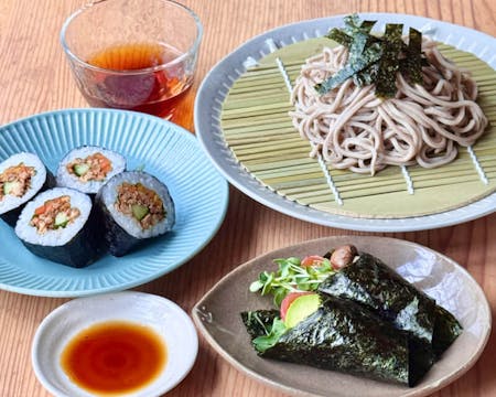 Delicious Even for Vegans?  Sushi & Zaru Soba (Chilled Soba Noodles)