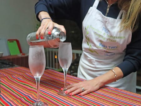 Shake & Sip: Authentic Pisco Sour & Passion Fruit Class in Lima