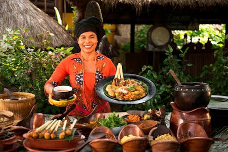 Traditional Indonesian Cooking Class with Recipes from Past Generations