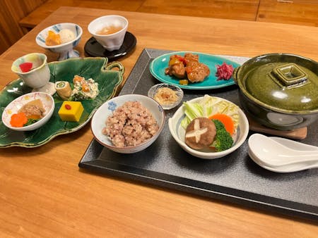 Let's Explore your favorite Japanese flavor dining on vegan, gluten-free and nut-free chef's selection course of cuisine!