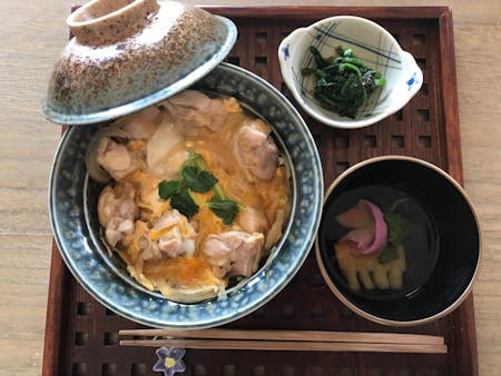 Homemade Oyakodon（Chicken and egg rice bowl)