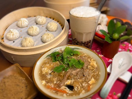 台湾の伝統軽食体験 -B-「小籠包、肉団子のとろみスープ、タピオカミルクティー」日本語対応可能 (Taiwan Cooking Class)