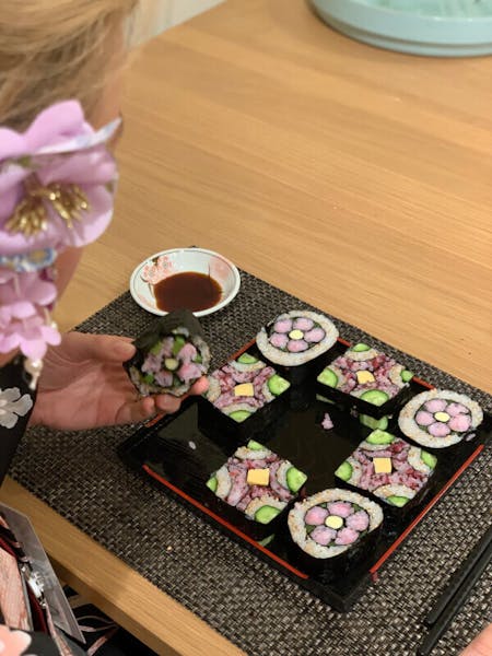 Adorable! 2kind of special patterned art sushi roll 