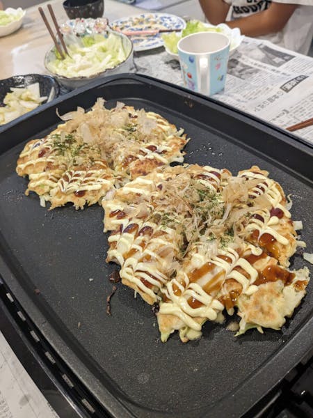 Enjoy lunch before climbing Mt.TAKAO