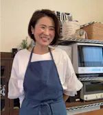 host-Tomoko