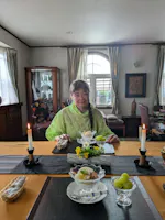 host-Toshiko