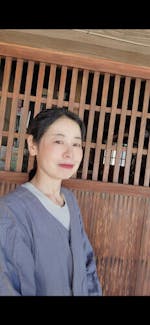host-Yoko